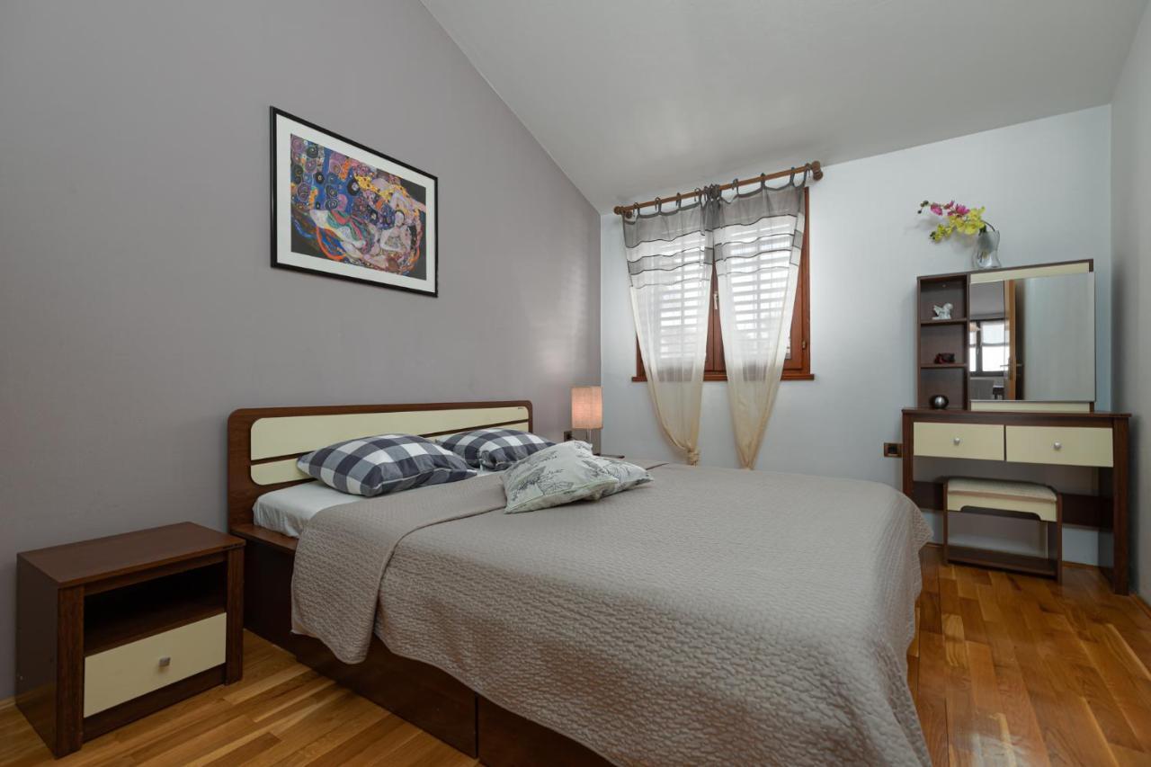 Biba Lux Apartment โปเรช ภายนอก รูปภาพ