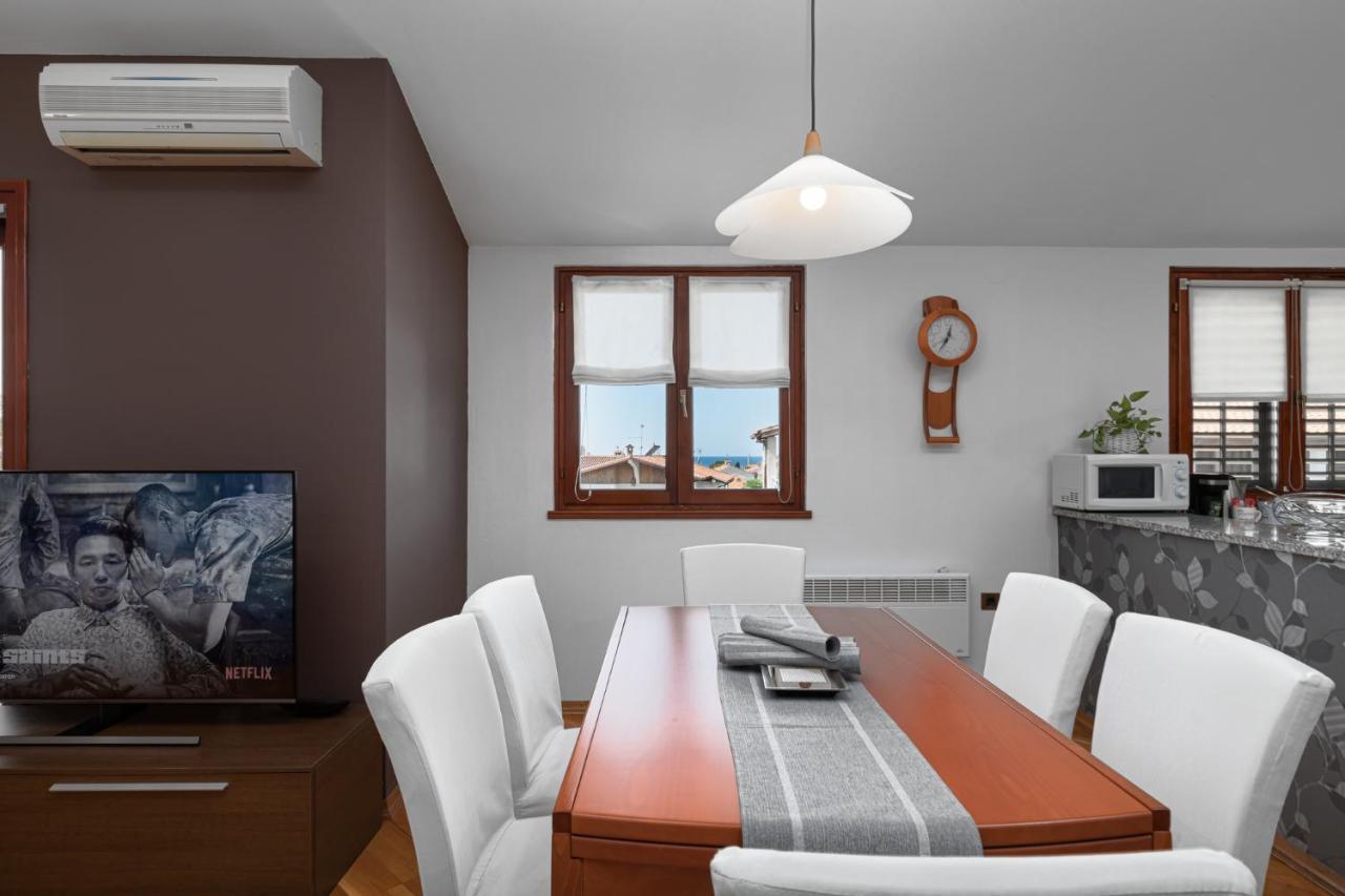 Biba Lux Apartment โปเรช ภายนอก รูปภาพ